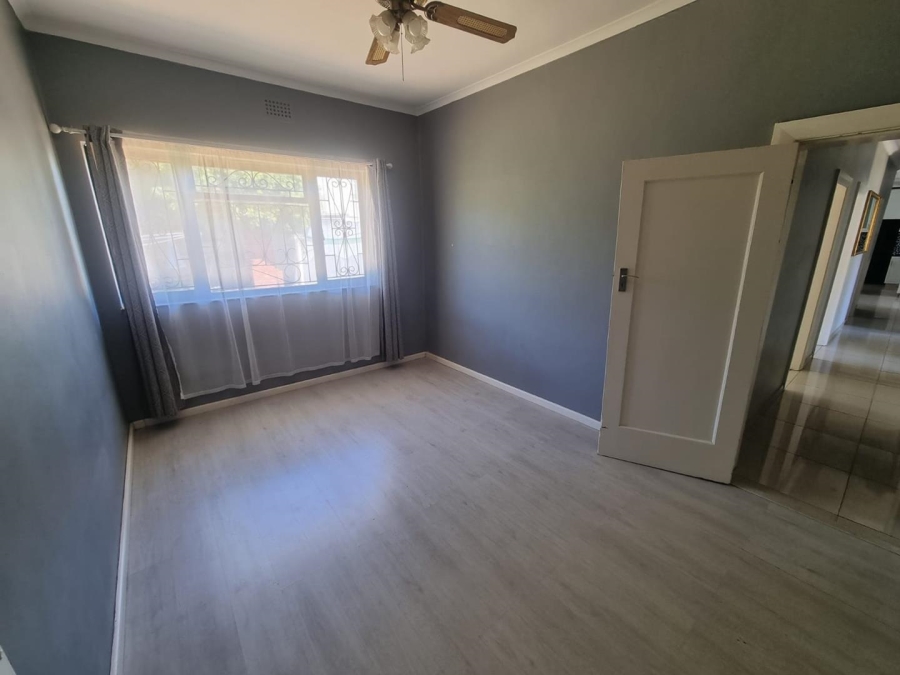 4 Bedroom Property for Sale in Claremont Western Cape